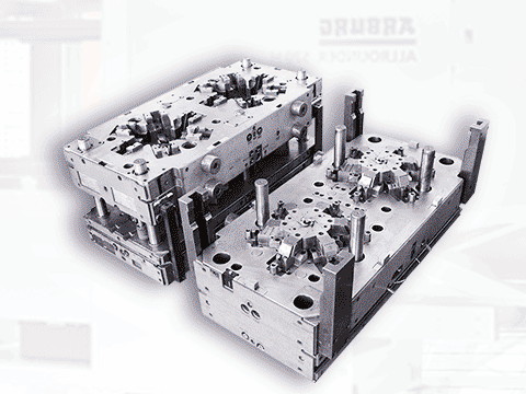 怎么挑选好的深圳模具注塑加工？